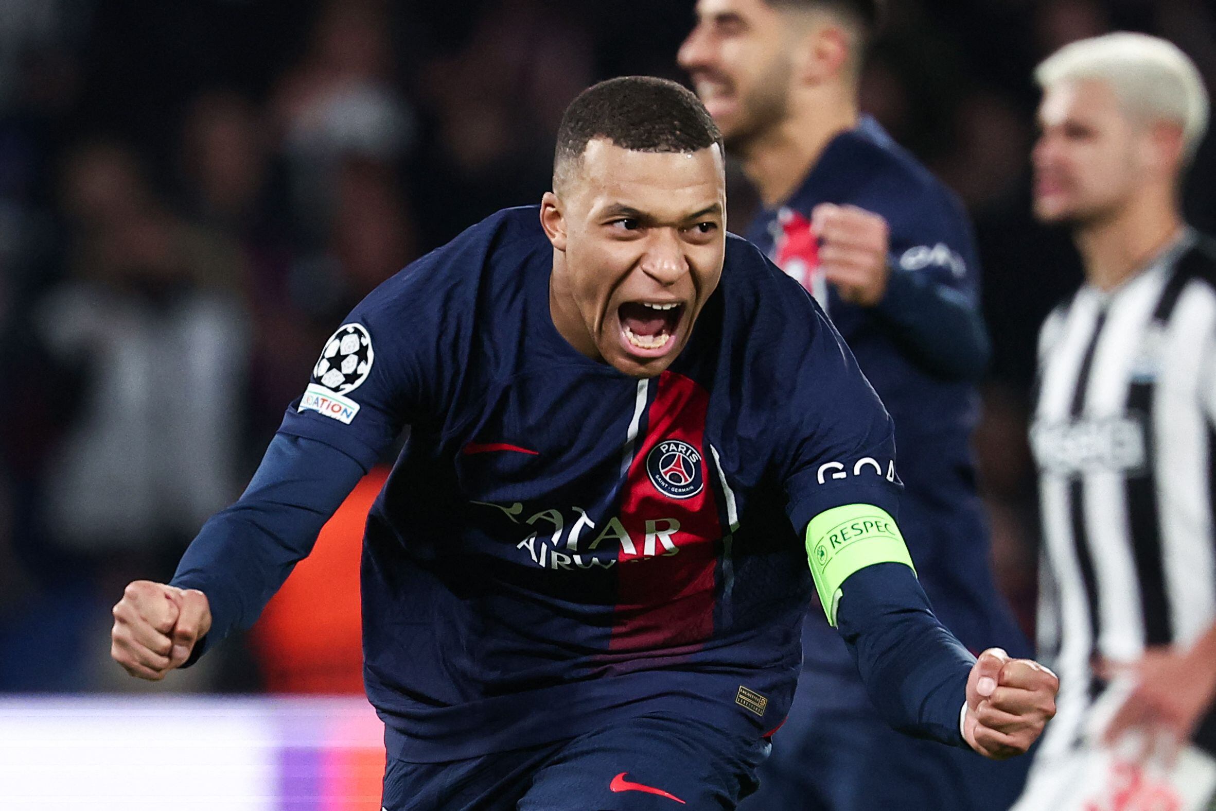 Paris Saint-Germain's French forward #07 Kylian Mbappe celebrates after scoring a goal during the UEFA Champions League 1st round, day 5, Group F football match between Paris Saint-Germain (PSG) and Newcastle United on November 28, 2023 at the Parc des Princes stadium in Paris. (Photo by FRANCK FIFE / AFP)