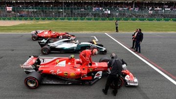 Sebastian Vettel, Kimi Raikkonen y Lewis Hamilton en el Gran Premio de Gran Breta&ntilde;a 2017.