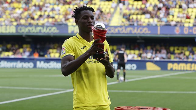Villarreal y Chelsea a un paso de acordar la salida de Jackson por cerca de 40 millones: el jugador, camino de Londres