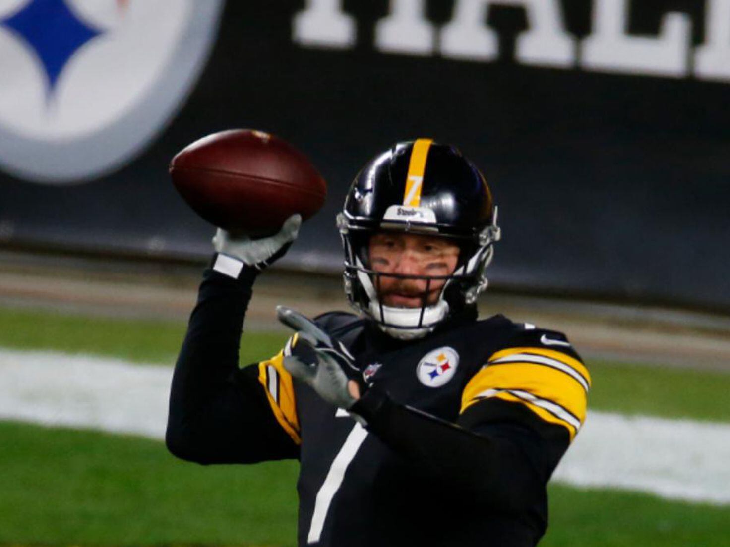 NFL Friday Facts: Steelers target title in Week 14 Bills battle - AS USA