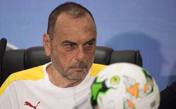 Ghana's Polish-Israeli national football team coach Avram Grant attends a press conference at Port-Gentil Stadium on January 16, 2017, during the 2017 Africa Cup of Nations football tournament in Gabon.