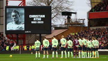 Imagen del homenaje en el Nottingham Forest-Manchester City.