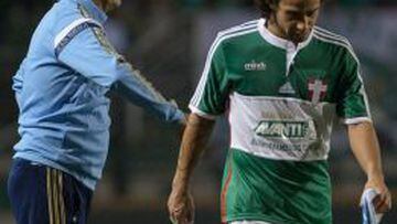 Jorge Valdivia abandona la cancha ante el enojo de Dorival Junior, t&eacute;cnico de Palmeiras.