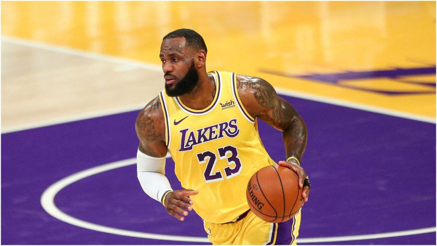 Lakers' LeBron James inspired by Buccaneers' Tom Brady, but unsure