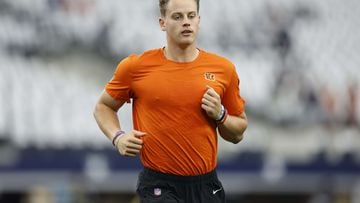 Why did Bengals QB Joe Burrow delete Instagram and Twitter from his phone?