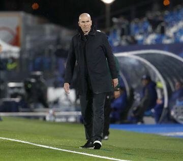 "No sé a lo que me voy a dedicar dentro de unos años, lo único que sé es que no seré entrenador". Estas palabras de Zinedine Zidane, ya retirado, en su biografía "La elegancia del héroe sencillo" han quedado fulminadas por su triunfadora carrera como entr