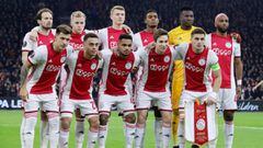 FILE PHOTO: Soccer Football - Europa League - Round of 32 Second Leg - Ajax Amsterdam v Getafe - Johan Cruijff Arena, Amsterdam, Netherlands - February 27, 2020  Ajax players pose for a team group photo before the match/File Photo