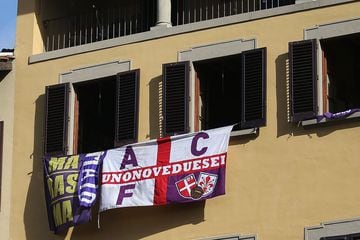 FLORENCE, ITALY - MARCH 08: General view ahead of a funeral service for Davide Astori on March 8, 2018 in Florence, Italy. The Fiorentina captain and Italy international Davide Astori died suddenly in his sleep aged 31 on March 4th, 2018. (Photo by Gabrie