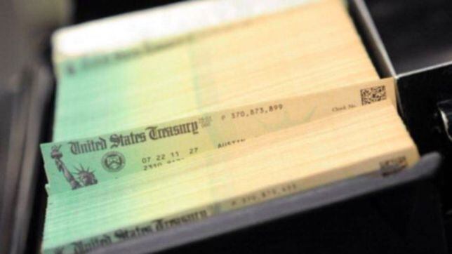 irs-checks-what-does-tax-refund-30-mean-as-usa