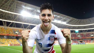 US under-20s win to keep knock-out stage hopes alive