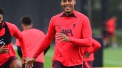 KIRKBY, ENGLAND - AUGUST 18: (THE SUN OUT. THE SUN ON SUNDAY OUT) Virgil van Dijk of Liverpool during a training session at AXA Training Centre on August 18, 2022 in Kirkby, England. (Photo by John Powell/Liverpool FC via Getty Images)