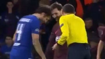 La broma de Messi a su amigo Cesc en pleno partido