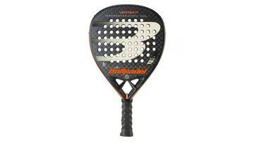 Showroom Bullpadel, Adidas, Head Estas son varias de las mejores palas de pádel del circuito profesional 