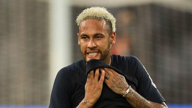 Neymar Jr Outfit from July 27, 2020, WHAT'S ON THE STAR?