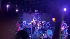 ‘Patón’ Guzmán es abucheado en concierto de Kapanga