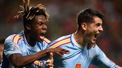 Nico Williams festeja con Morata el gol que mete a España en la Final Four de la Nations League.