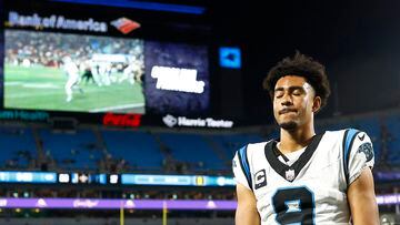 CHARLOTTE, NORTH CAROLINA - SEPTEMBER 18: Bryce Young #9 of the Carolina Panthers walks off the field after being defeated by the New Orleans Saints in the game at Bank of America Stadium on September 18, 2023 in Charlotte, North Carolina.   Jared C. Tilton/Getty Images/AFP (Photo by Jared C. Tilton / GETTY IMAGES NORTH AMERICA / Getty Images via AFP)