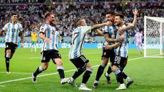 Argentina sufrió, pero de la mano de Lionel Messi logró vencer 2-1 a Australia para de esa manera lograr el boleto a Cuartos de Final del Mundial de Qatar.
