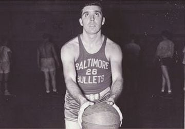 A BAA champion with the Baltimore Bullets in 1948, most of Jeannette’s heroic career came in the pre-NBA era. He became player-coach and then coach at the Bullets, and was inducted in the Hall of Fame in 1994.