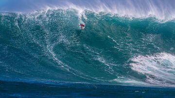 Billy Kemper (HAW) winner of the 2018 JAWS Challenge at Pe&#039;ahi, Maui, Hawaii, USA.  The win is Kempers third career victory at JAWS.