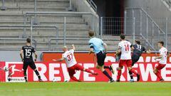 Cologne (Germany), 24/05/2020.- Fortuna Dusseldorf&#039;s Kenan Karaman (2-R) scores his team first goal during the German Bundesliga soccer match between FC Cologne and Fortuna Dusseldorf in Cologne, Germany, 24 May 2020, as play resumes behind closed do