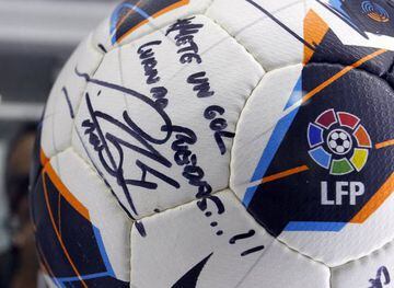 "Score whenever you can...!!" matchball message from Sergio Ramos.