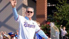 ARLINGTON, TEXAS - NOVEMBER 03: Manager Bruce Bochy #15 of the Texas Rangers waves to fans during the World Series Championship parade at Globe Life Field on November 03, 2023 in Arlington, Texas.   Sam Hodde/Getty Images/AFP (Photo by Sam Hodde / GETTY IMAGES NORTH AMERICA / Getty Images via AFP)