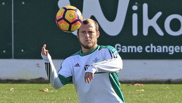 Roman Zozulya, durante un entrenamiento del Betis.