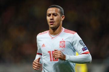 Thiago was born in Italy but plays for Spain; his brother Rafinha plays for Brazil.