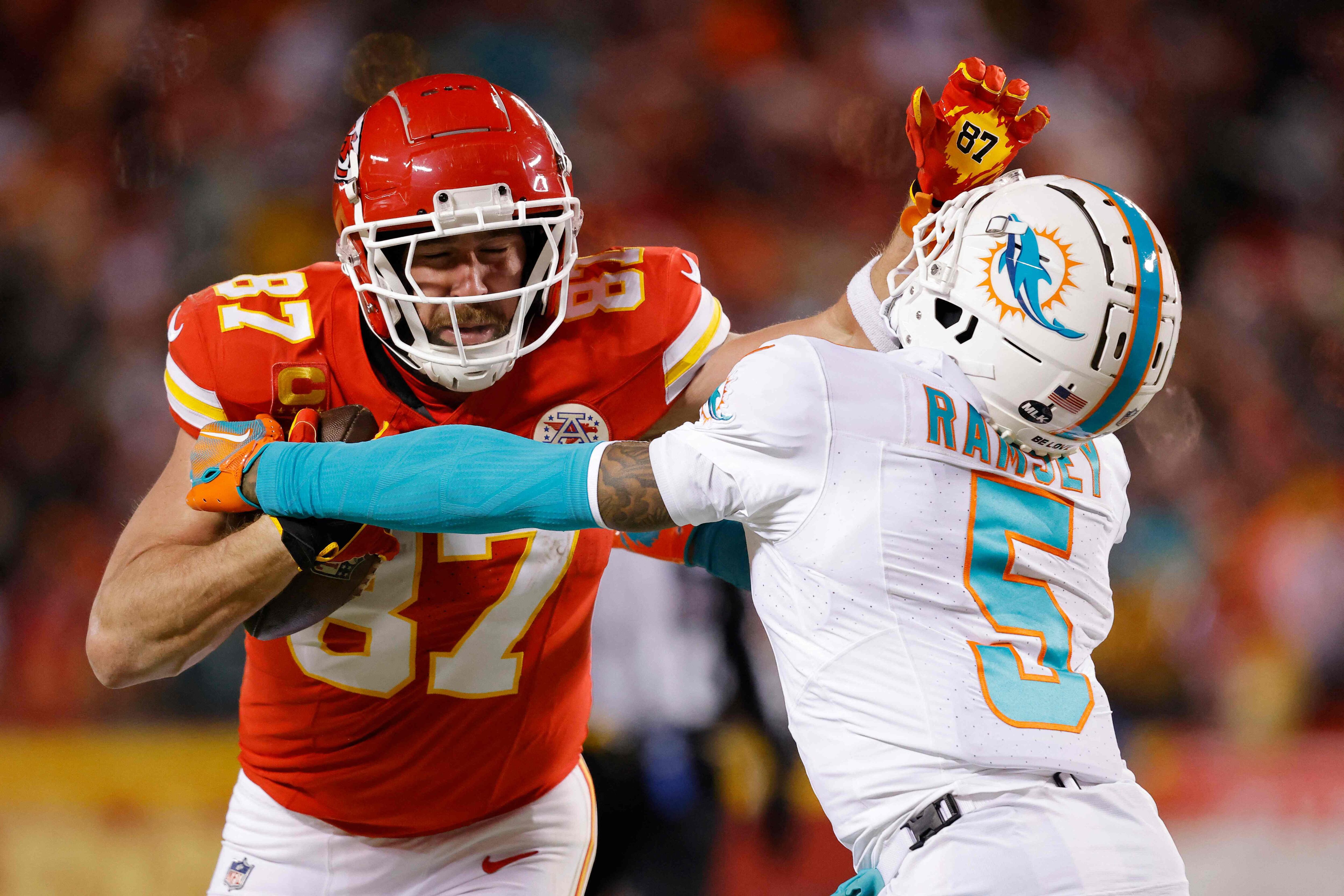 Los Chiefs esperan rival en la Ronda Divisional tras vencer a Dolphins