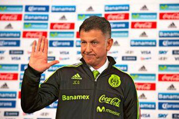 El 14 de octubre de 2015, Juan Carlos Osorio fue presentado como DT de México en reemplazo de Miguel Herrera. Ha dirigido cinco partido a la fecha, y los ha ganado todos. Espera alargar la racha en esta Copa América Centenario. 