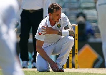 Steyn reacts after injuring himself in Perth.