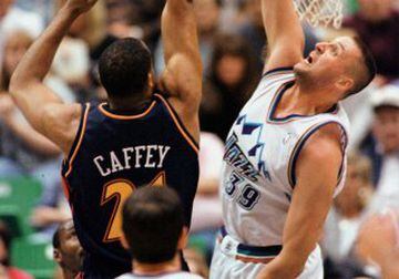 Another number only worn by four players. Ostertag spent 11 years in the NBA and played two finals, both of which the Utah Jazz lost to the Chicago Bulls (1997 and 1998).