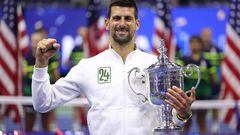 Novak Djokovic celebra su victoria ante Daniil Medvedev en la final del US Open 2023, su 24º título de Grand Slam.