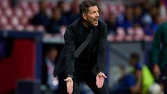 Diego Simeone during the UEFA Champions League group B match between Atletico Madrid and FC Porto.