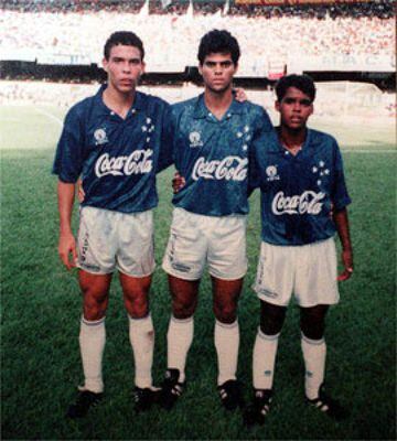 Ronaldo with team-mates at Cruzeiro.
