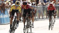 Primoz Roglic, Egan Bernal y Nairo Quintana esprintan durante la segunda etapa del Tour de l&#039;Ain.