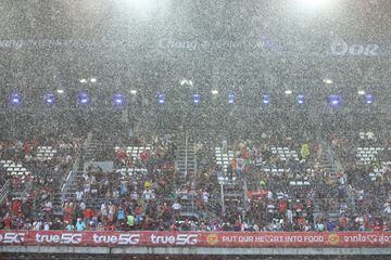 Las imágenes de la victoria de Oliveira bajo la lluvia