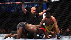 El luchador español Joel Alvarez derrota por sumisión a Marc Diakiese en el UFC Fight Night de Londres.