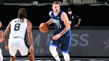 Doncic posts triple-double as Mavs secure fourth straight win, Grizzlies quell Wizards