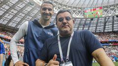 Zlatan Ibrahimovic y su representante, Mino Raiola, antes de un partido.