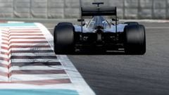 Pascal Wehrlein con el Mercedes durante los test de Pirelli en Abu Dhabi.