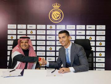 Cristiano Ronaldo firma un traspaso histórico al Al Nassr.