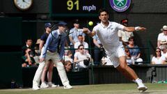 Novak Djokovic vence a Federer en la final de Wimbledon