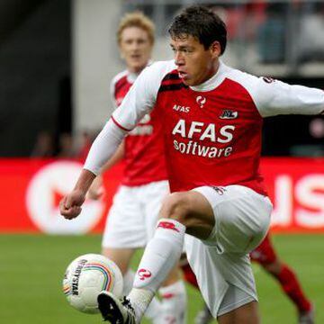 Antes de recalar en el PSV y el Espanyol, Héctor Moreno fue un indiscutible en el AZ Alkmaar, equipo con el que jugó la Champions 2009-2010).