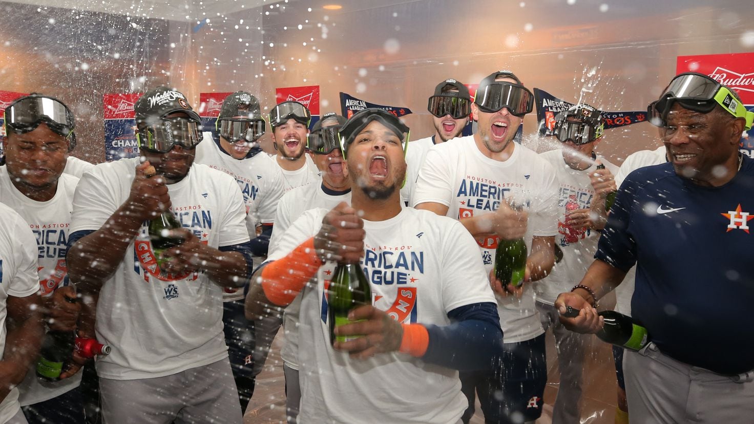 The Houston Astros defeat the Philadelphia Phillies to be crowned your 2022  World Series Champions - PHNX