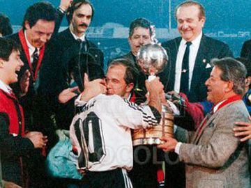 En 1991, el cuadro dirigido por Mirko Jozić levantó por primera y única vez el título para un equipo chileno. Derrotó a Olimpia en la final.