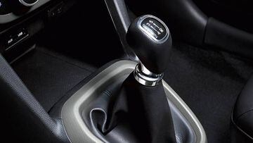 Hyundai crea una transmisi&oacute;n manual sin pedal de clutch