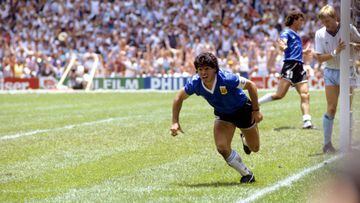 Soccer - World Cup Mexico 86 - Quarter Final - England v Argentina.   Argentina&#039;s Diego Maradona celebrates after scoring his second goal  (Photo by S&amp;G/PA Images via Getty Images)