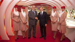 Emirates y Emilio Butrague&ntilde;o, en la sala VIP que tiene la aerol&iacute;nea que patrocina al Real Madrid en el Bernab&eacute;u.
